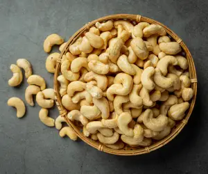 raw-cashews-nuts
